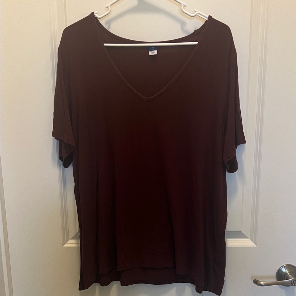 Old Navy Women's MarroonV-Neck Tee